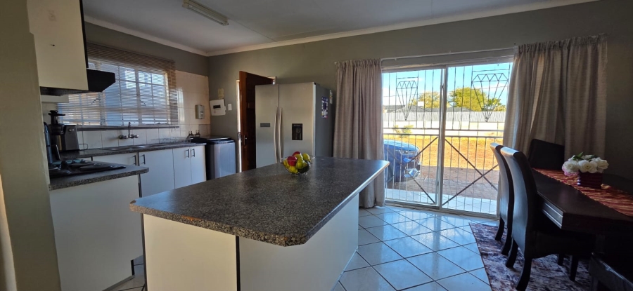 2 Bedroom Property for Sale in Keidebees Northern Cape